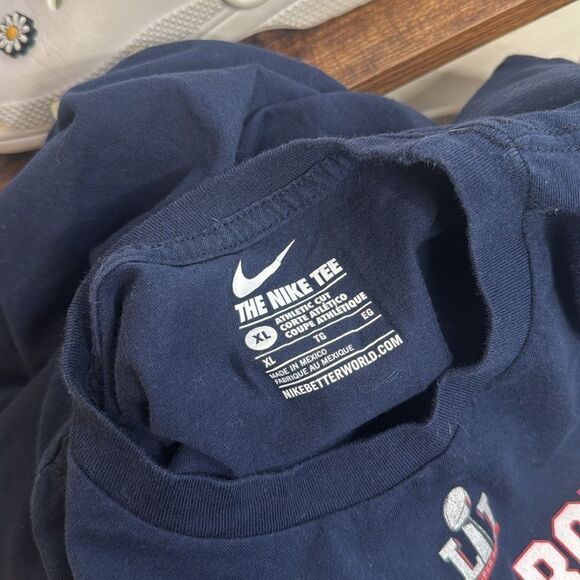 Nike Tee New England Patriots Superbowl Shirt NFL Football Size Large Medium - Picture 4 of 4